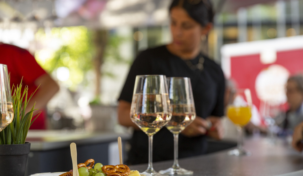 © CityInitiative | Hoeg CitySommerFest Weinstand | 